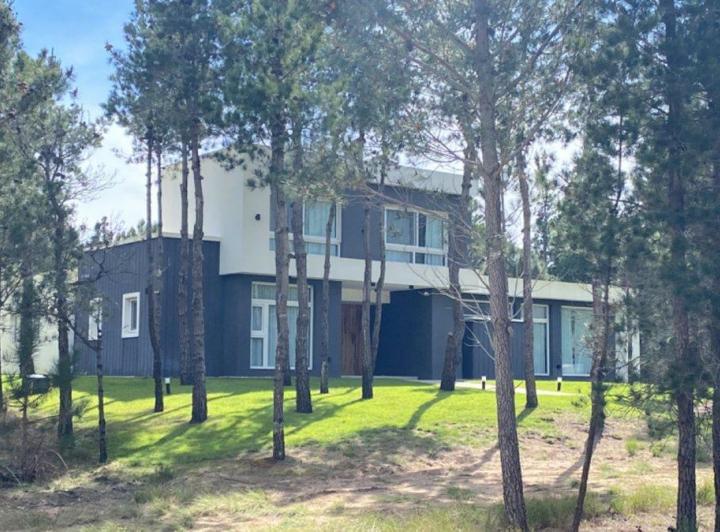 VENTA CASA VILLAROBLES BARRIO ALBATROS 2