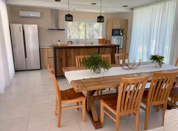 VENTA CASA VILLAROBLES BARRIO ALBATROS 5