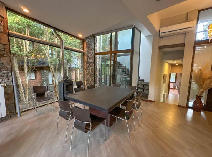 Venta moderna casa Mar de las Pampas 200 mts mar 4