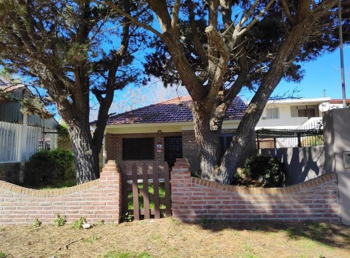 CASA LOTE PROPIO VENTA COSTA AZUL CON COCHERA 2