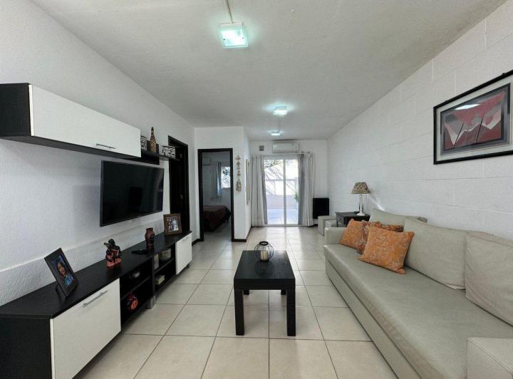 Depto 2 ambientes piscina climatizada Pinamar 5