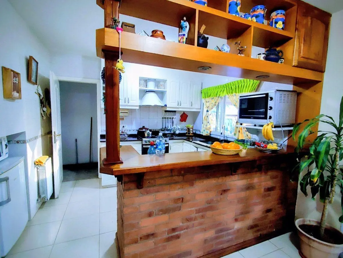 Venta Casa 5 ambientes Pinamar con garaje quincho 4