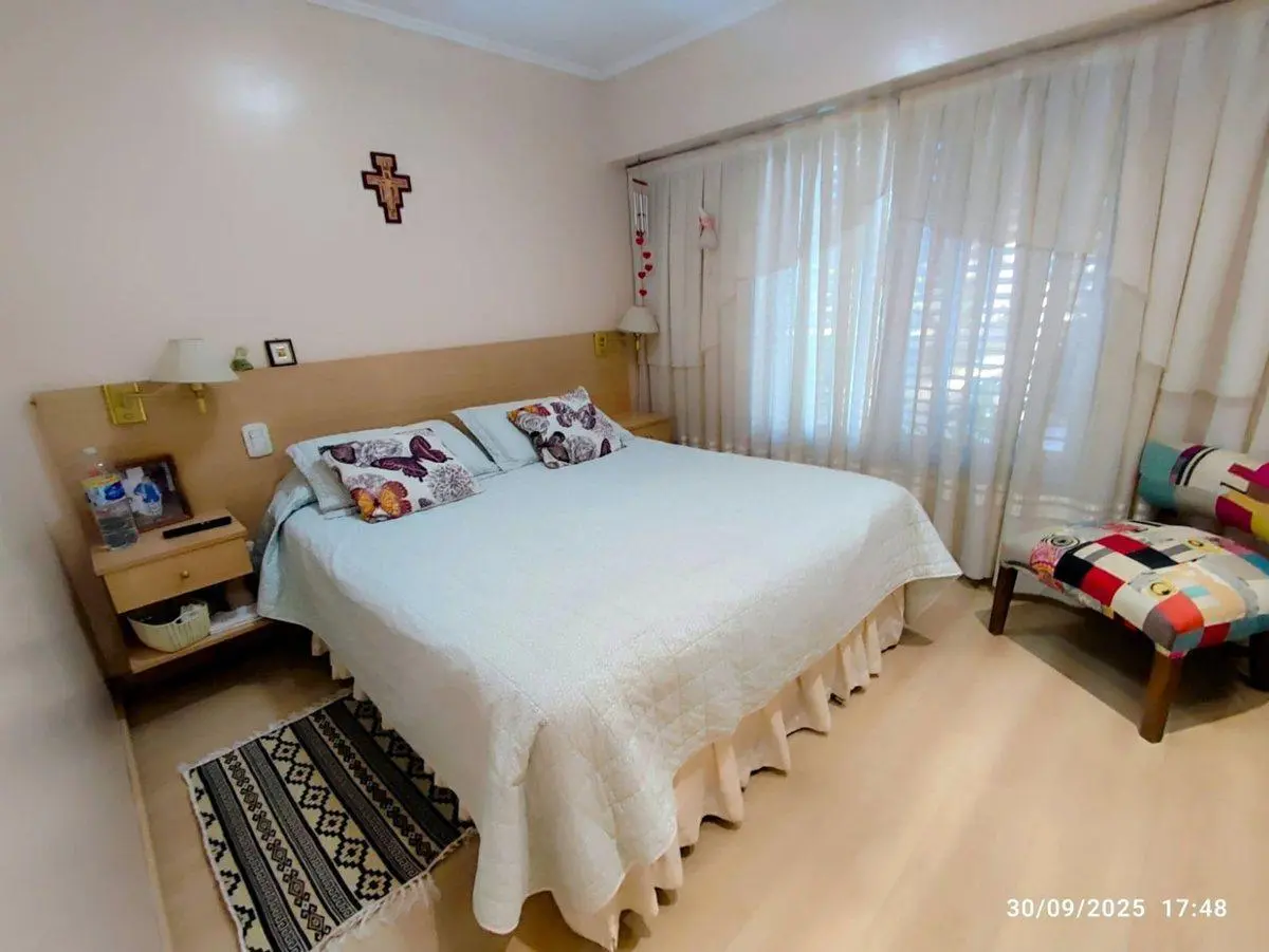 Venta Casa 5 ambientes Pinamar con garaje quincho 3