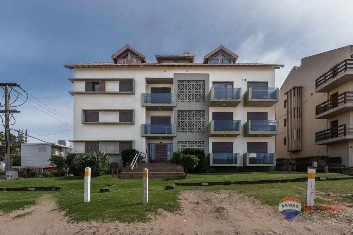 Departamento 2 amb alquiler Pinamar frente al mar 3