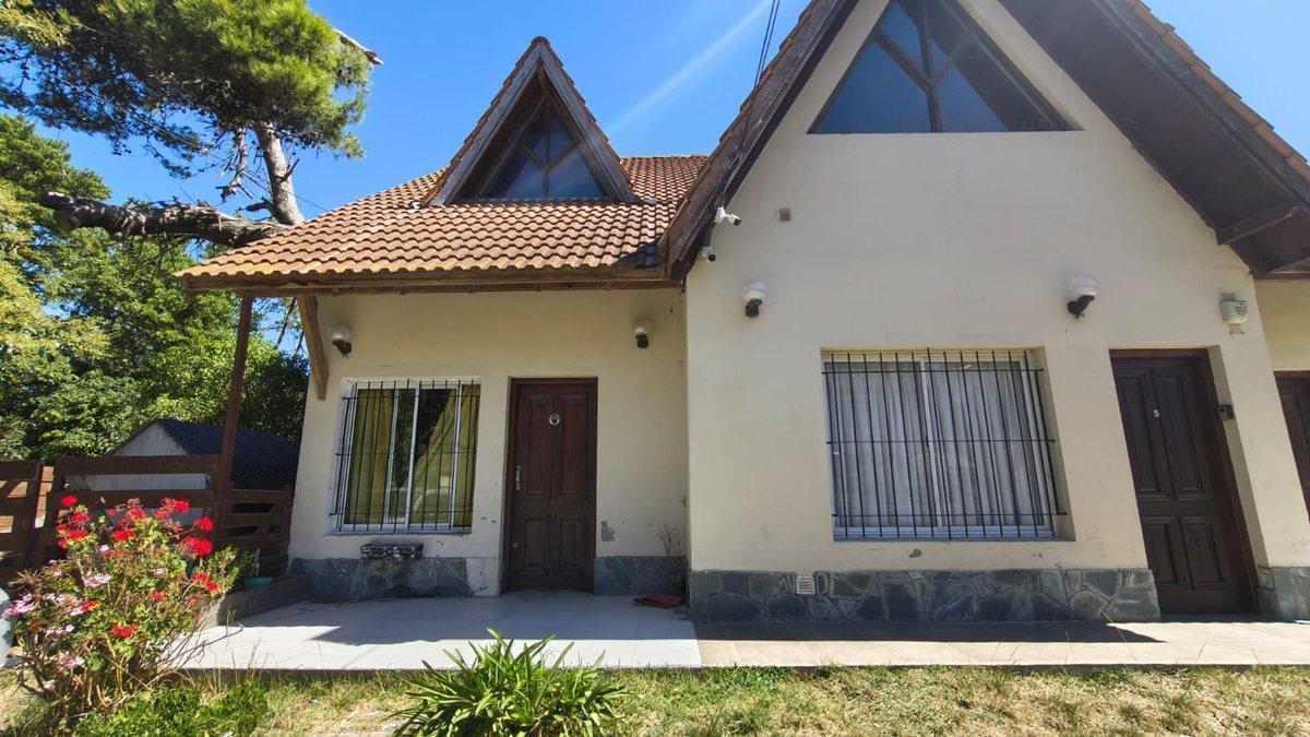VENTA DUPLEX 3 AMB CON JARDIN,COCHERA VILLA GESELL