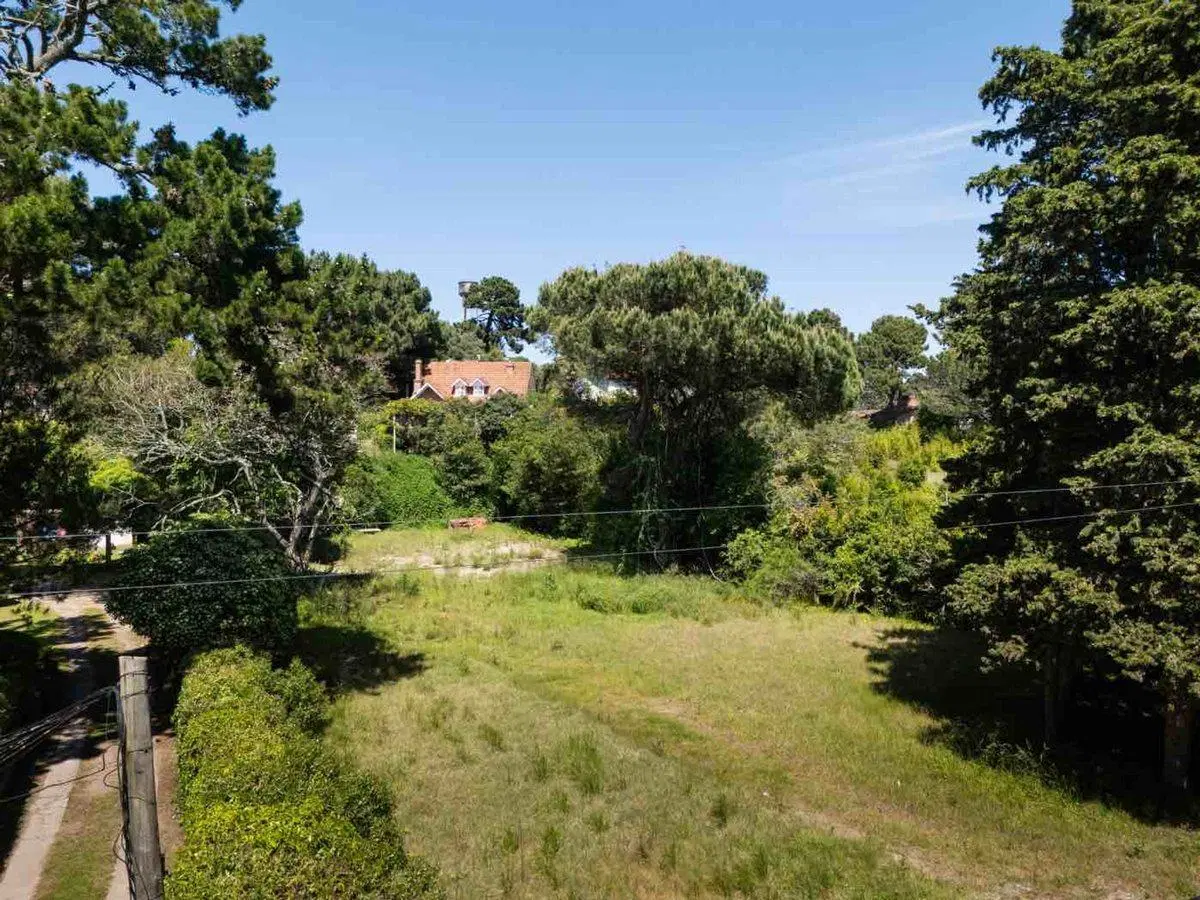 VENTA LOTE MULTIFAMILIAR PINAMAR CENTRO 4