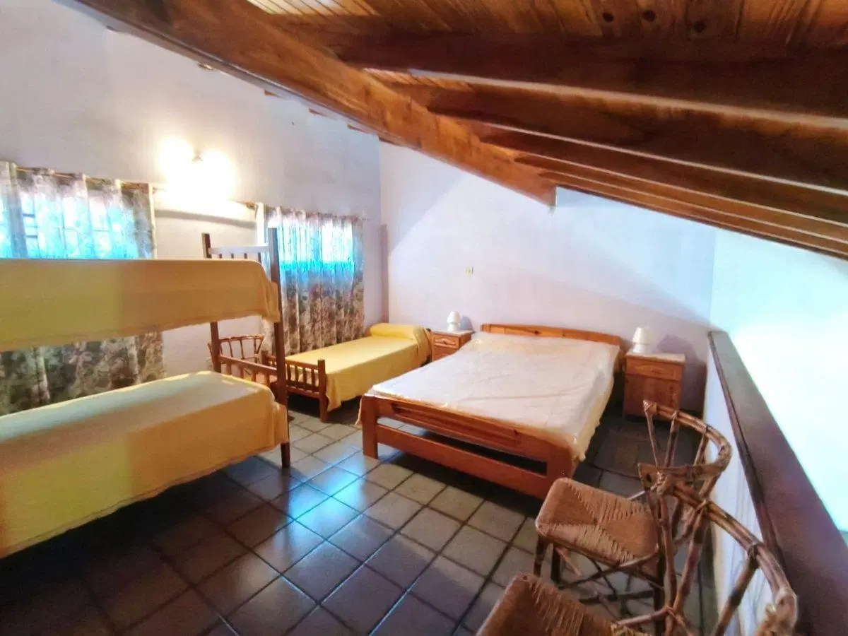 CASA VENTA EN SANTA TERESITA CON LOTE 3