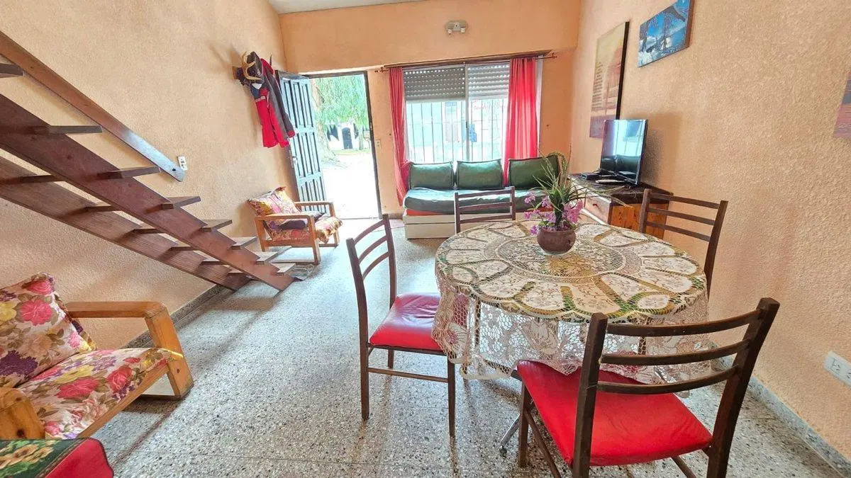 VENTA DUPLEX EN LA LUCILA CON GARAGE 3