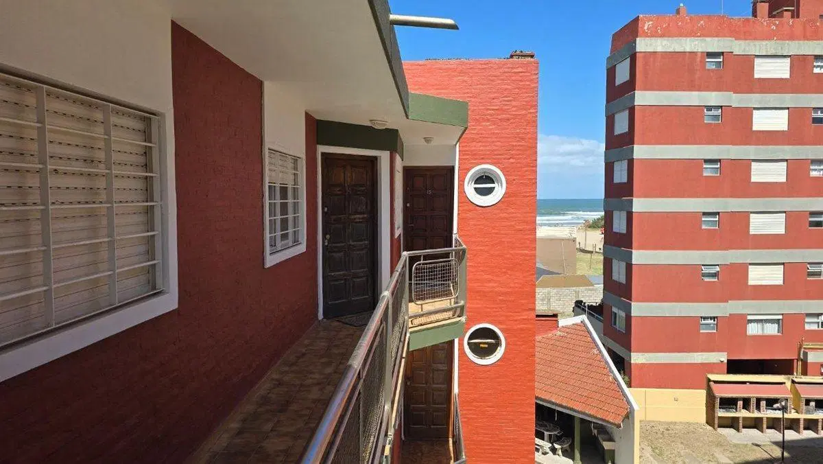VENTA DEPARTAMENTO 3 AMBIENTES VISTA AL MAR GESELL 3