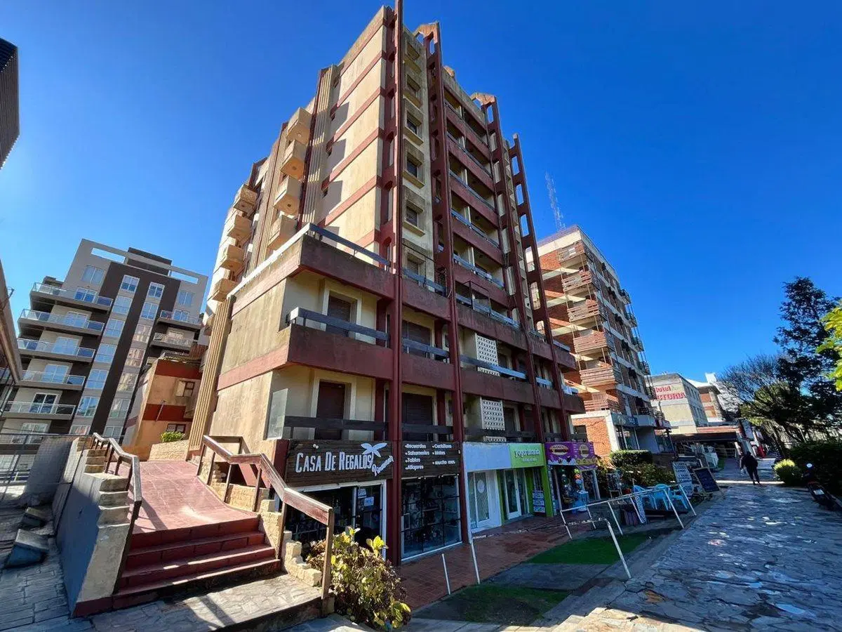 VENTA DEPARTAMENTO CENTRO DE PINAMAR, OPORTUNIDAD! 2