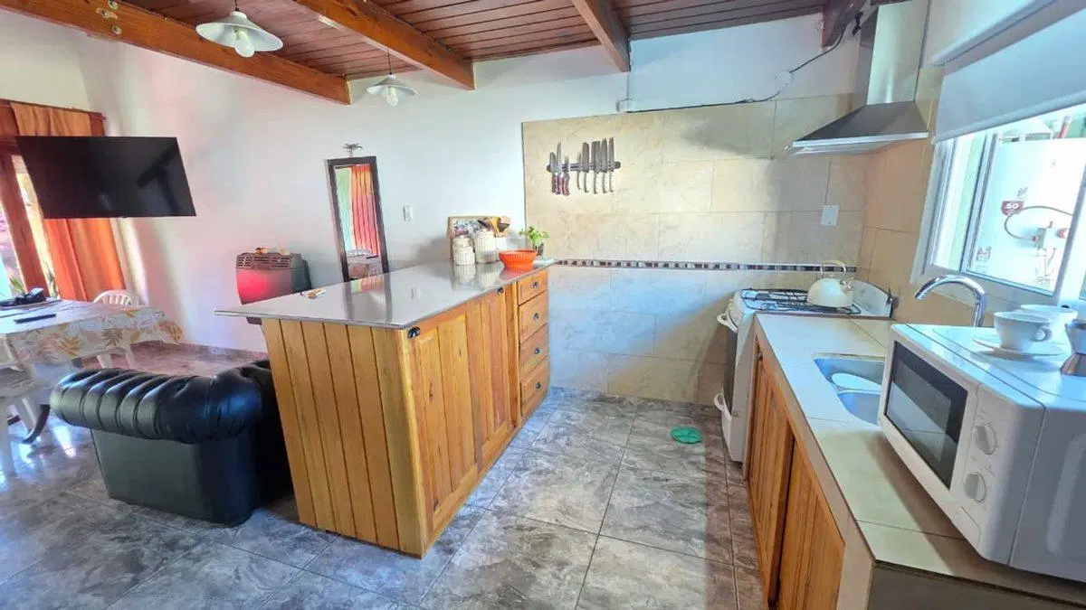 CASA EN VENTA 4 AMBIENTES EN SAN BERNARDO 2