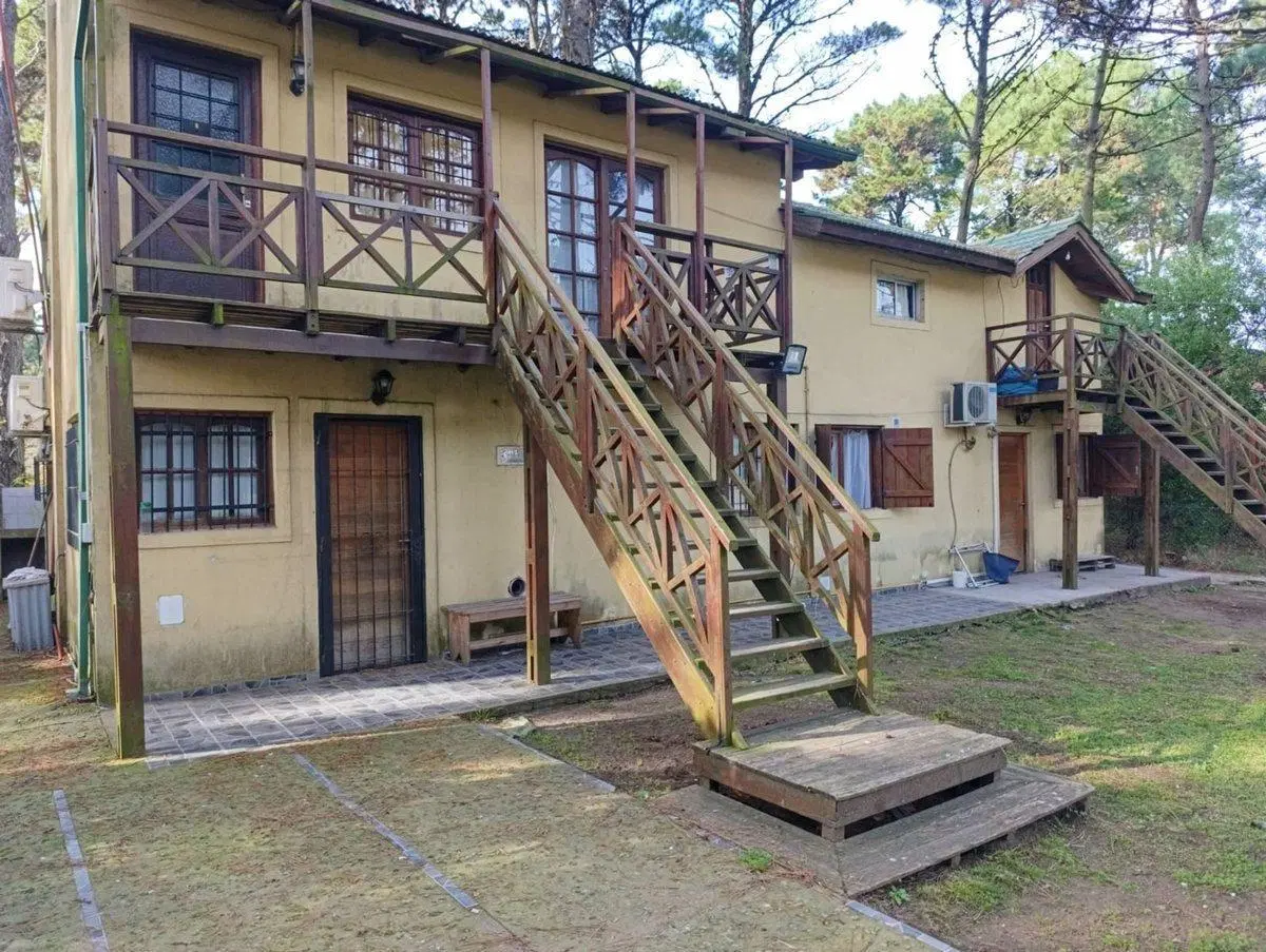 VENTA 4 DEPARTAMENTOS MAS LOTE PINAMAR 4