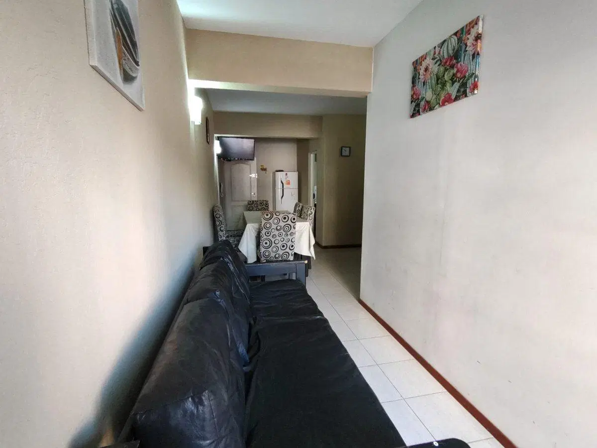 VENTA DEPARTAMENTO MONOAMBIENTE, COCHERA Y BALCON 2