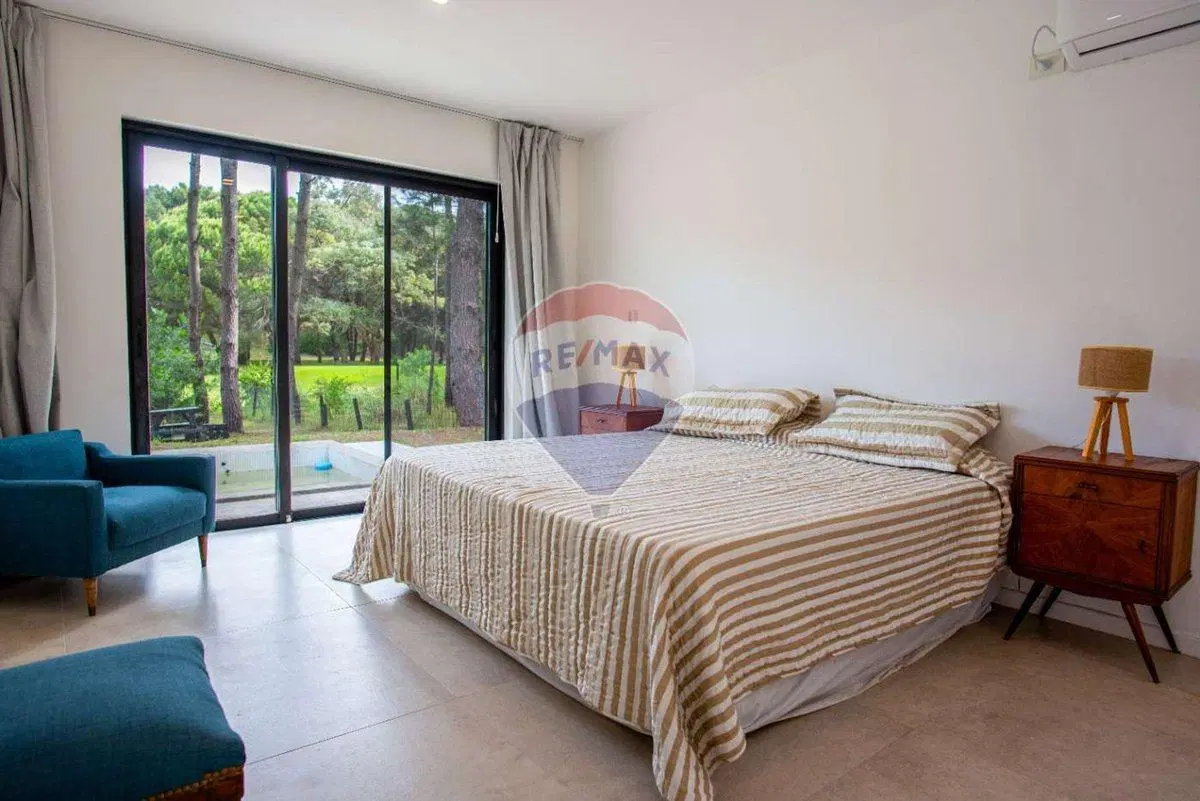 Venta casa Pinamar Isla de golf 3