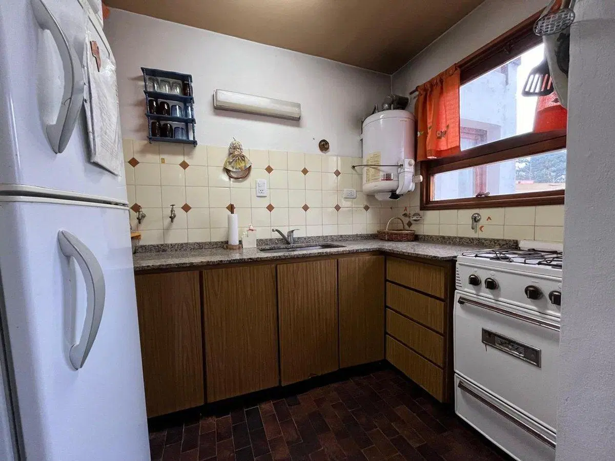 DEPARTAMENTO TRIPLEX 4 AMBIENTES VILLA GESELL 3