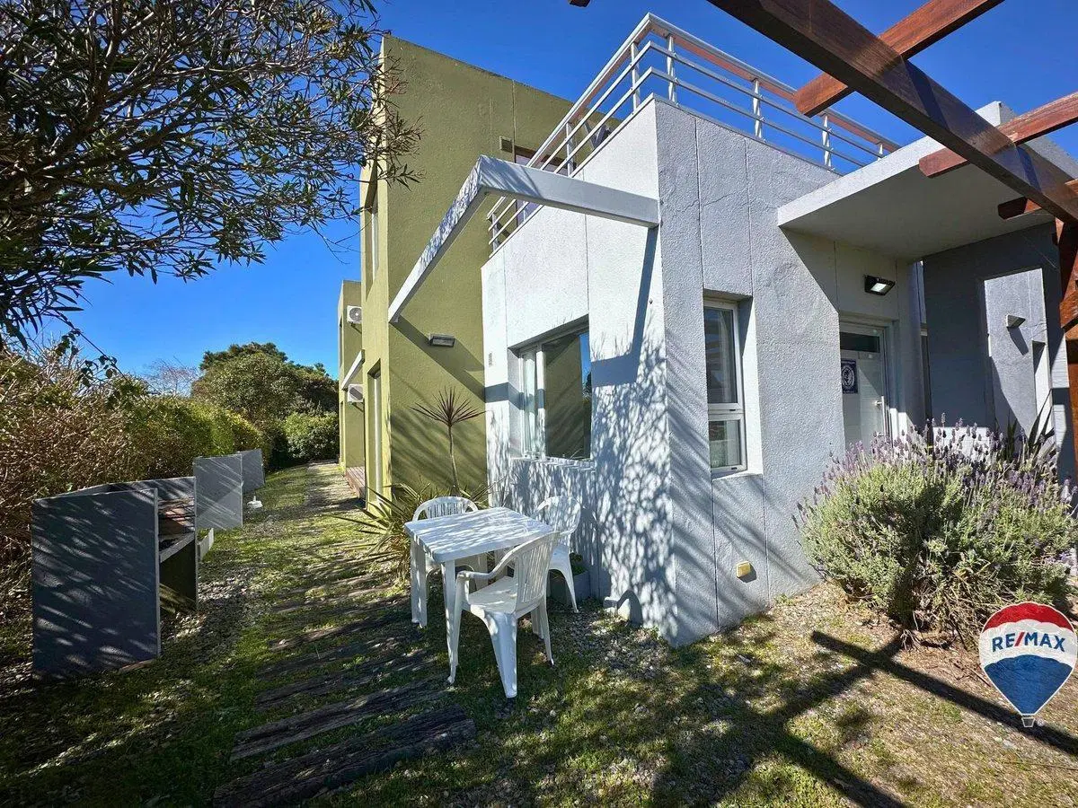 Venta departamento 2 ambientes Ostende 3