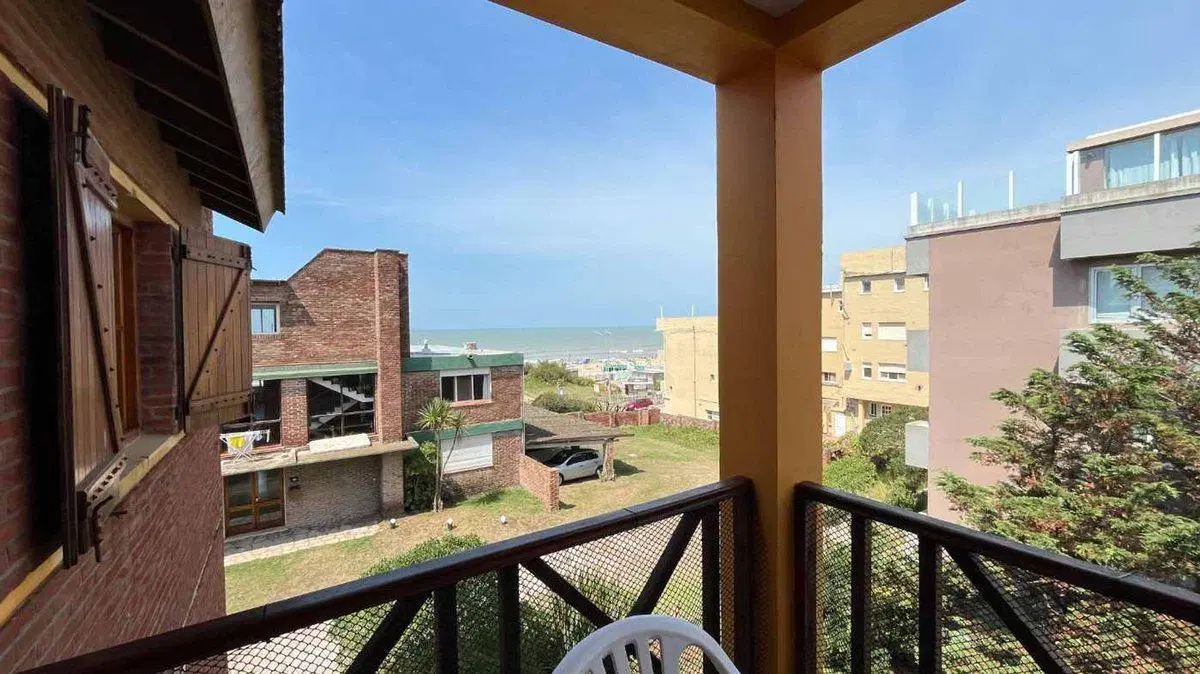 Excelente departamento 5 ambientes- Pinamar 2