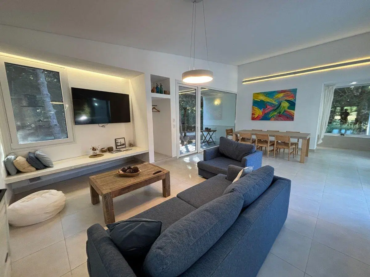 Venta casa Costa Esmeralda Barrio Bosque con Gas 2