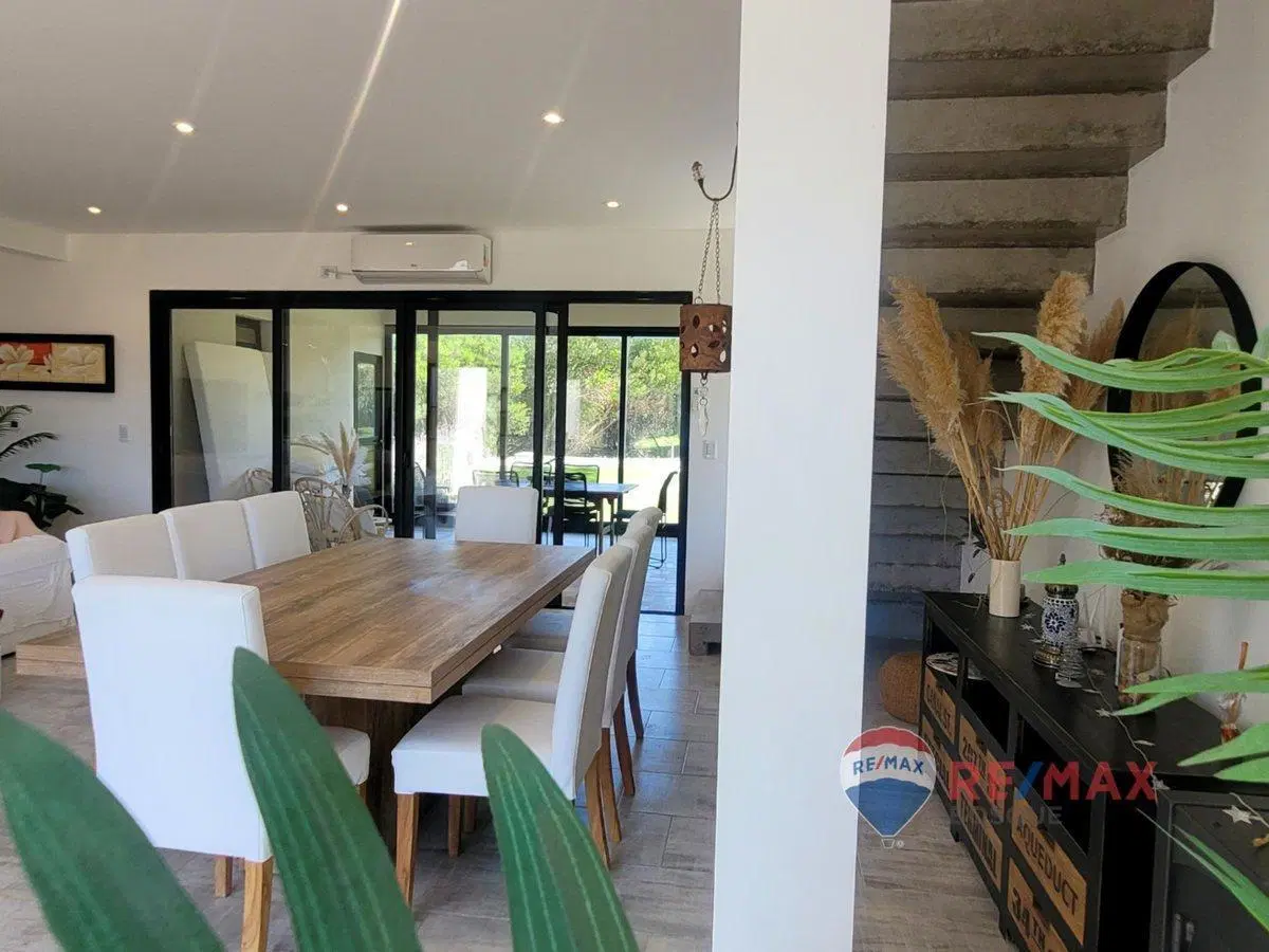 VENTA CASA COSTA ESMERALDA RESIDENCIAL II GAS NAT 5