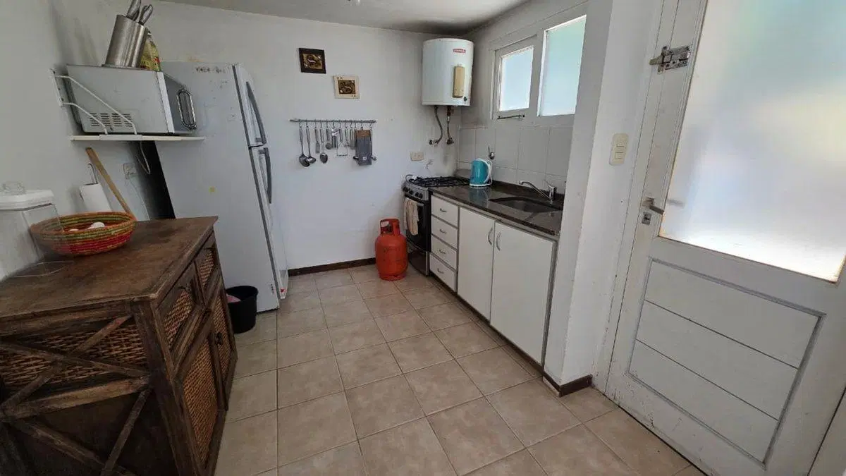VENTA DE CASA 2 AMBIENTES MAR AZUL 4