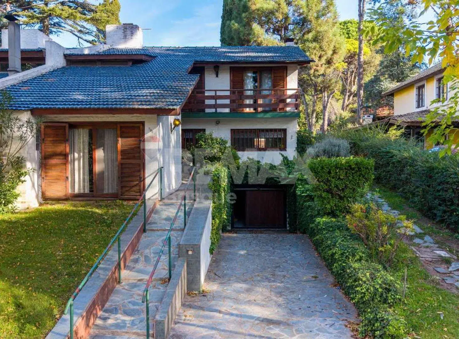 CASA EN VENTA PINAMAR ZONA CENTRO GAS NATURAL 4