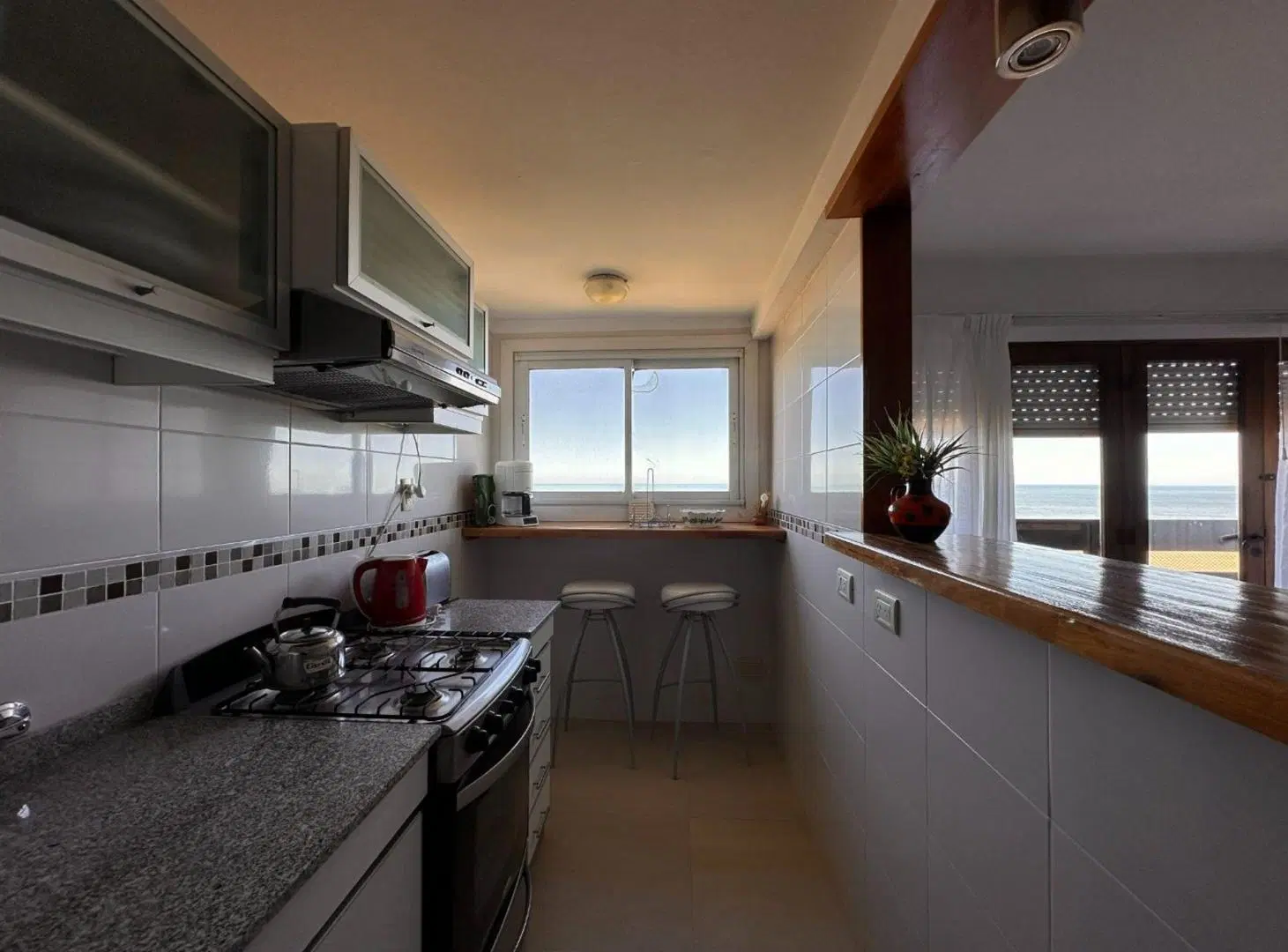 VENTA DEPARTAMENTO 3 AMBIENTES PINAMAR FRENTE MAR 5
