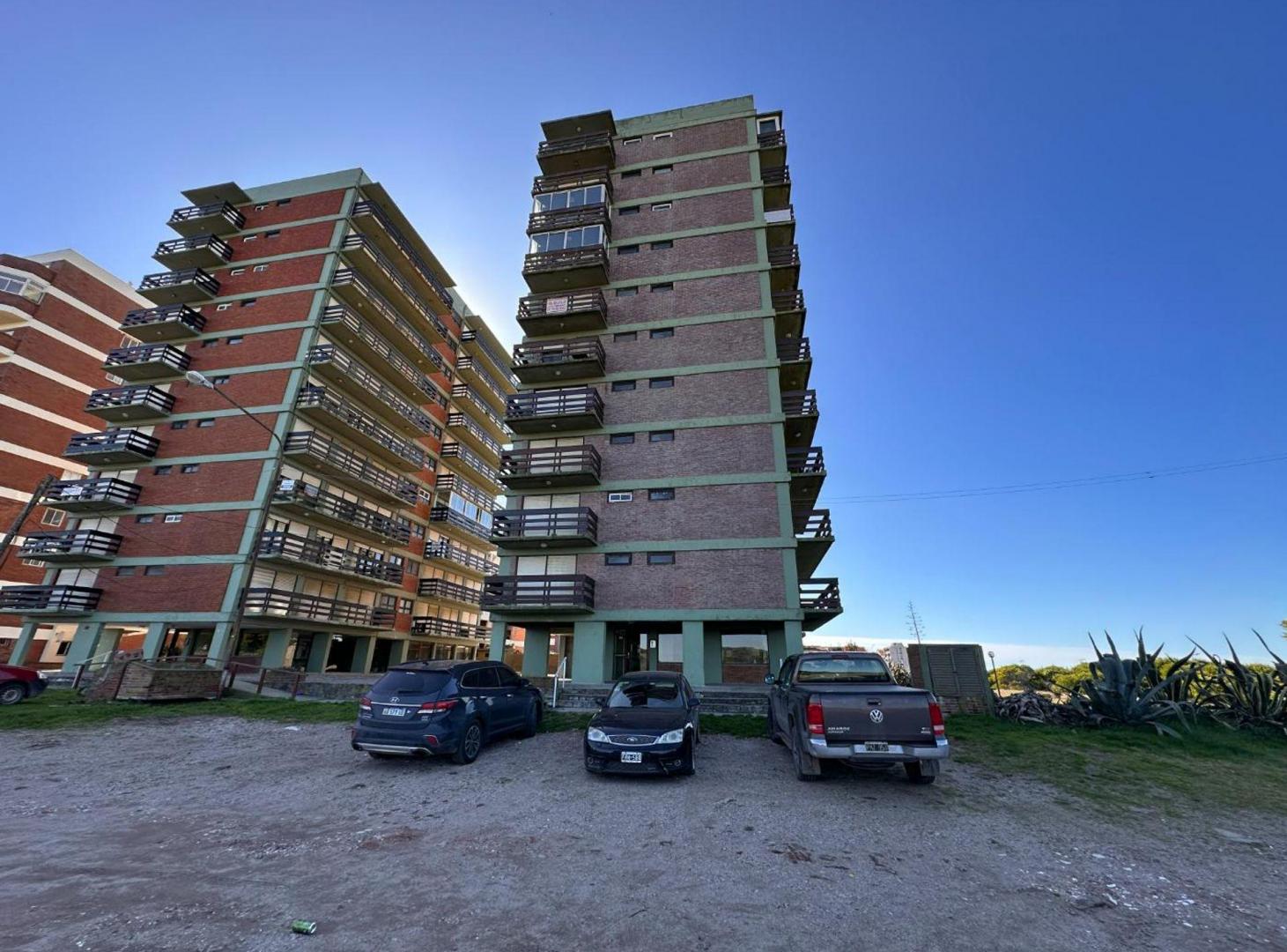 VENTA DEPARTAMENTO 3 AMBIENTES PINAMAR FRENTE MAR