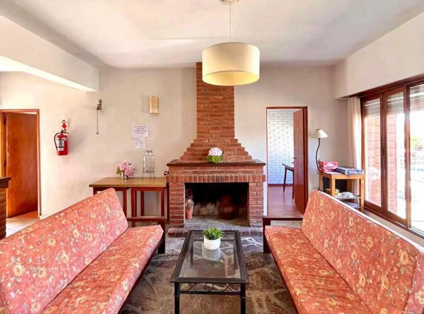 Hotel en Venta Villa Gesell 1 cuadra del mar 5