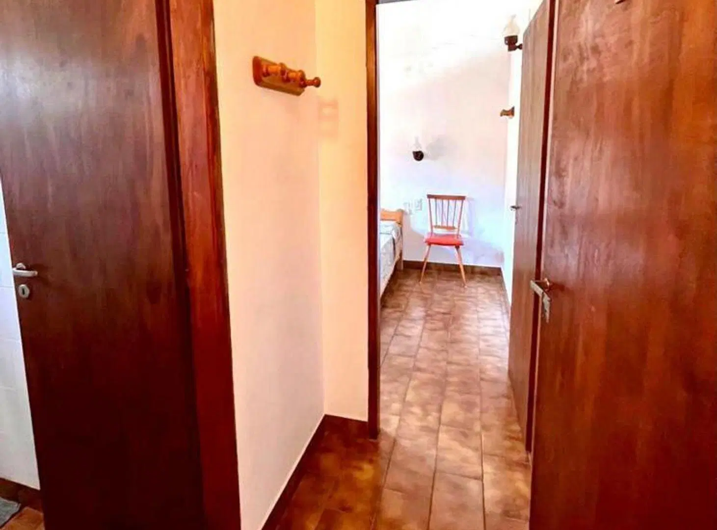 Hotel en Venta Villa Gesell 1 cuadra del mar 4