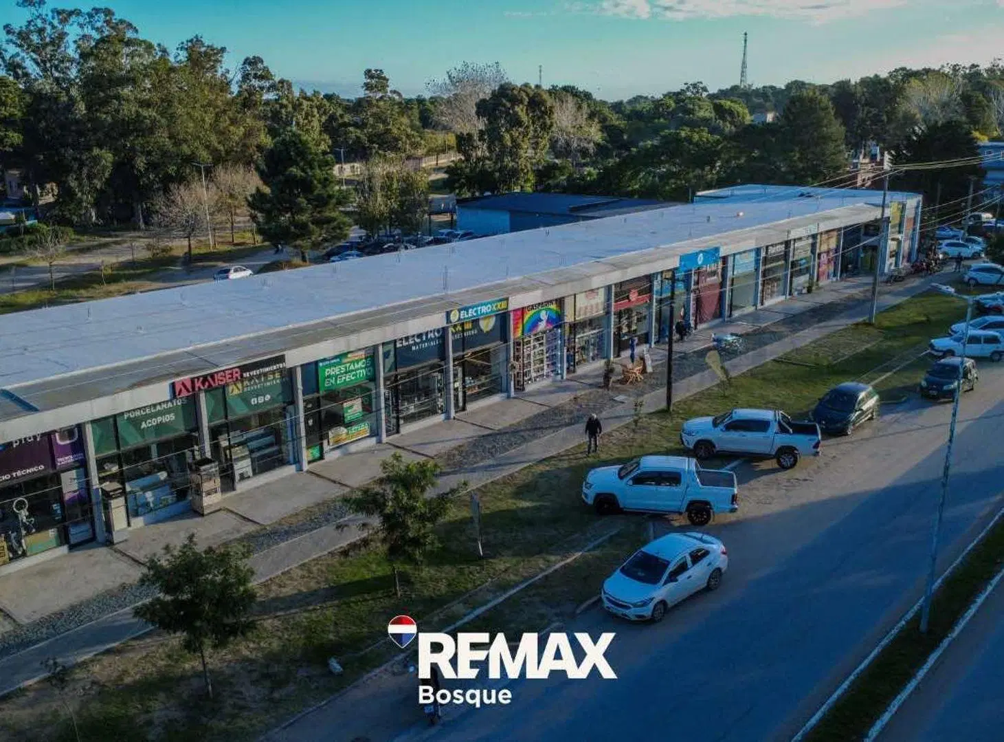VENTA DE LOCALES EN BLOCK OSTENDE 3