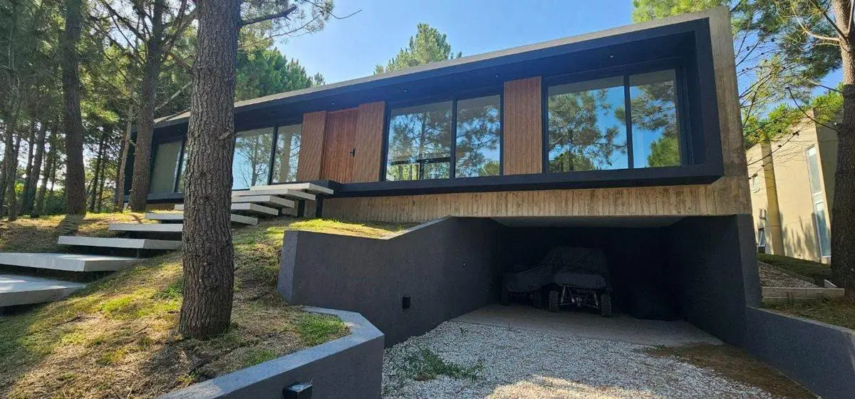 VENTA CASA COSTA ESMERALDA 5 AMBIENTES 4