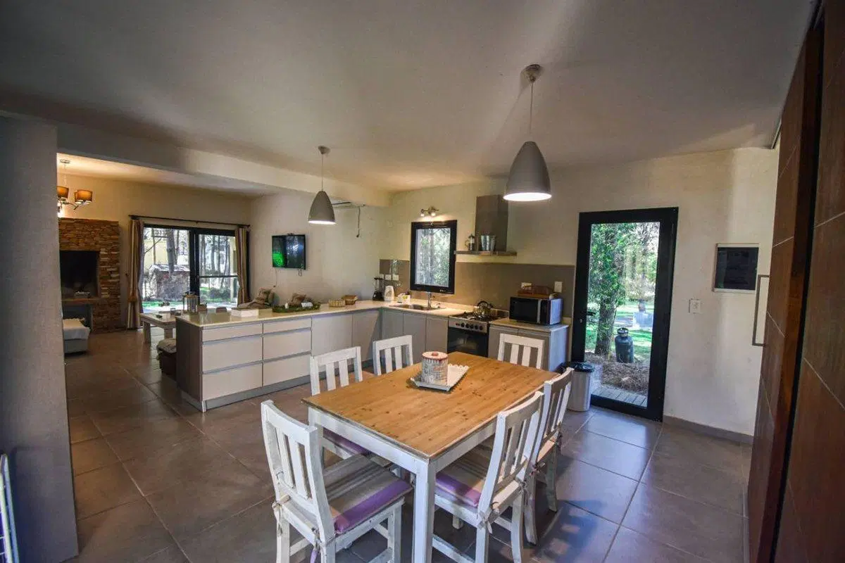 VENTA DE CASA EN COSTA ESMERALDA 4