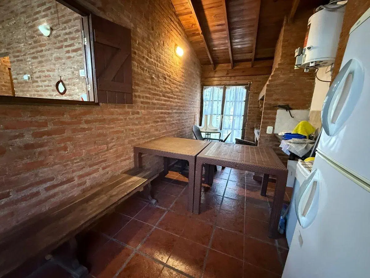 VENTA CASA 3 AMBIENTES A 200 METROS DEL MAR 5