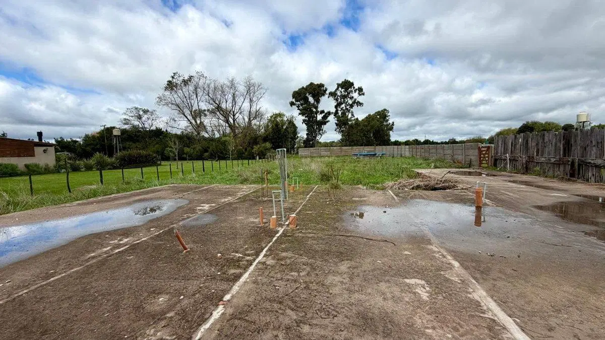 Lote en venta Madariaga c/planos aprobados p/casa 4