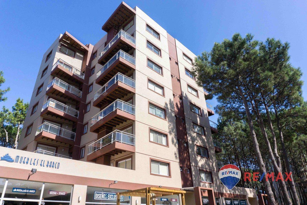 VENTA DE DEPARTAMENTO CÉNTRICO EN PINAMAR
