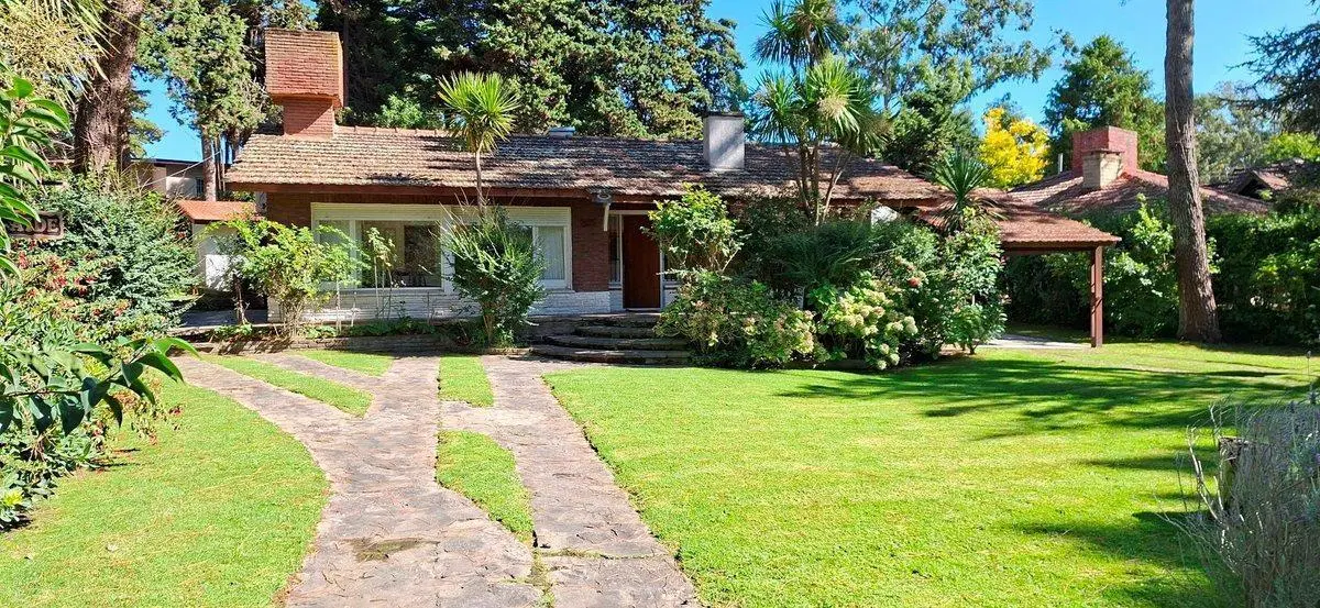Casa a la venta en Pinamar zona iglesia 3