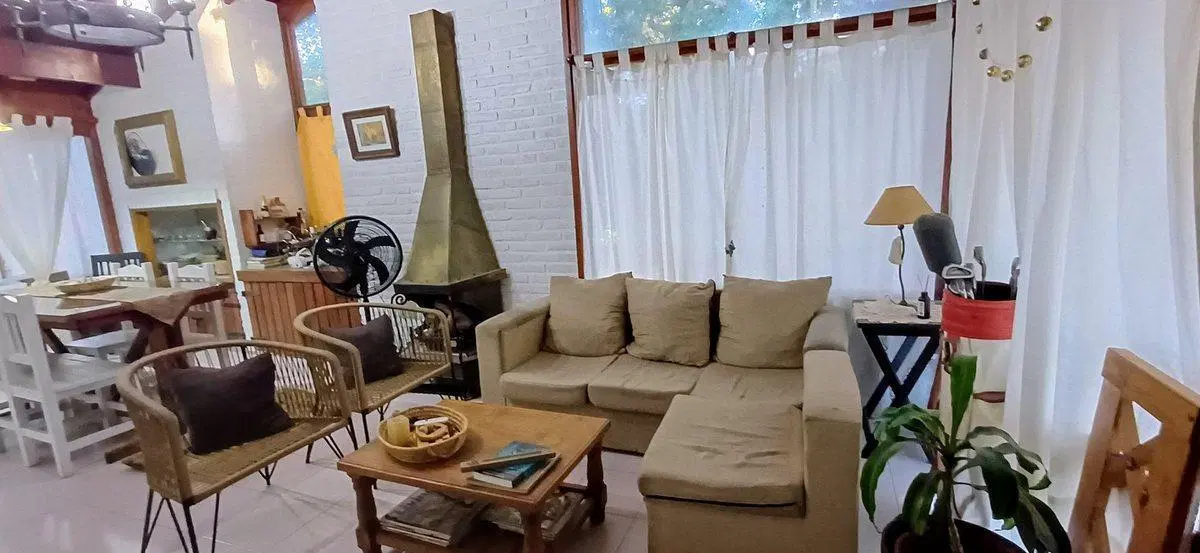 CHALET  VENTA PINAMAR ZONA B5 4 AMBIENTES COCHERA 3