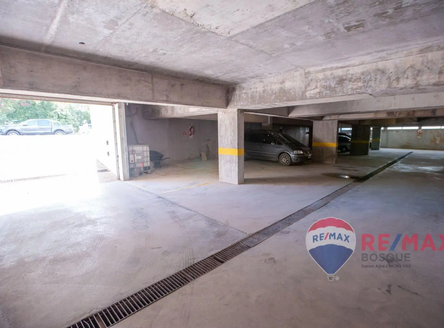 VENTA DEPARTAMENTO  CARILO a 50 mts DEL MAR 3