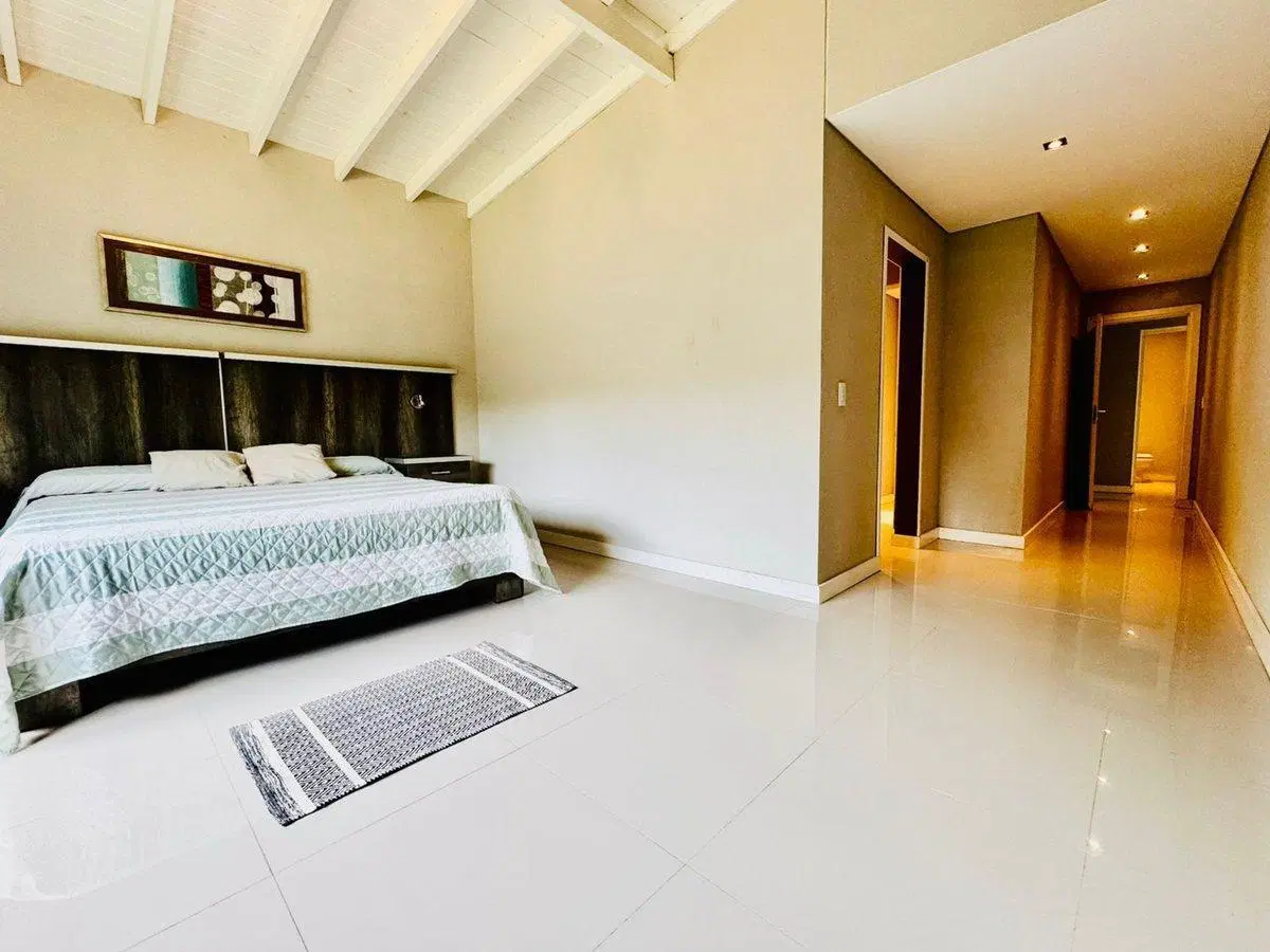 Casa en venta 5 amb pileta Res. l  Costa Esmeralda 5
