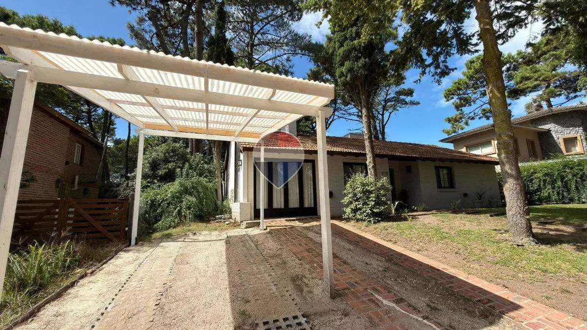 VENTA CASA EN PINAMAR NUEVO GOLF 8