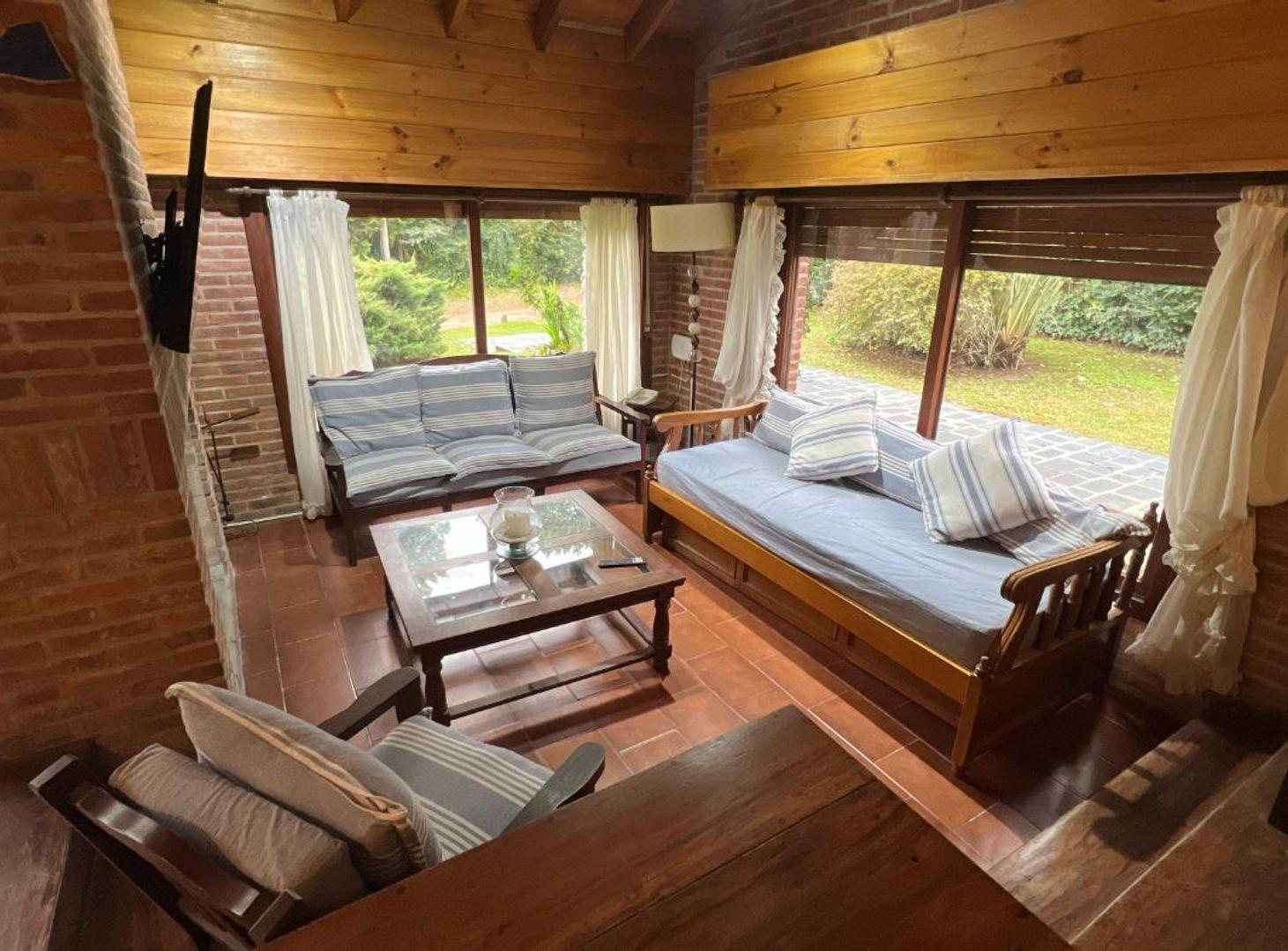 Casa 5 ambientes - pinamar