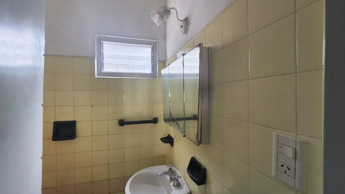 DEPARTAMENTO VENTA PATIO COCHERA SANTA TERESITA 3