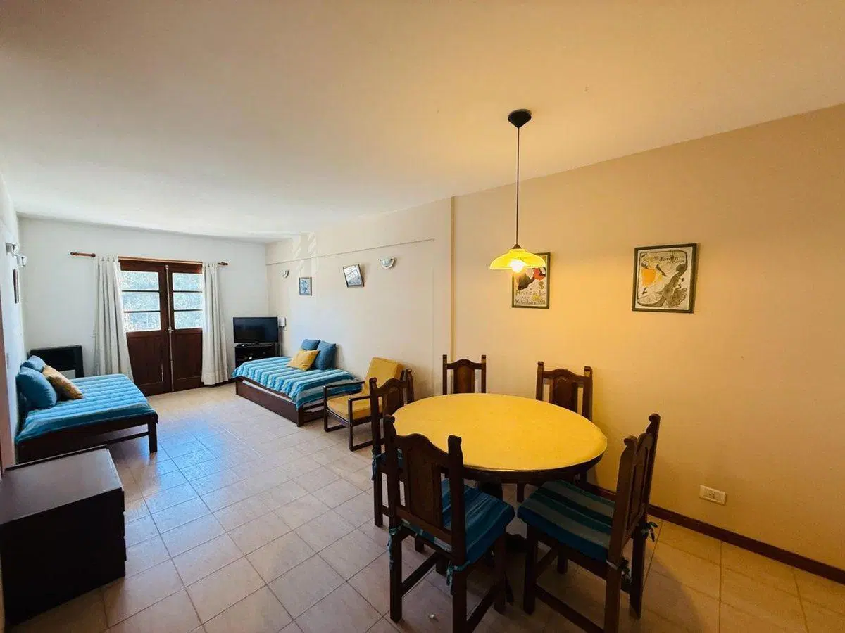 DEPARTAMENTO VENTA PINAMAR 2 AMB Y MEDIO  PISCINA 2