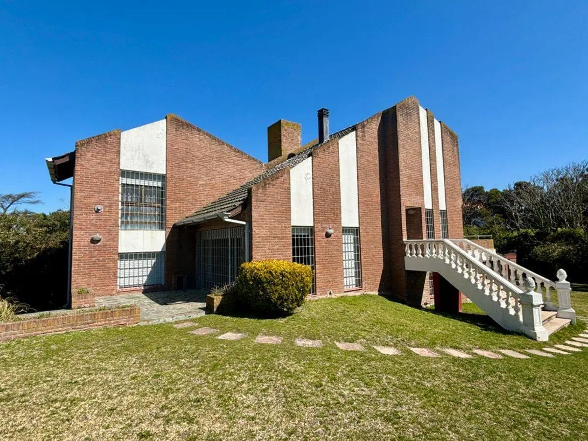 Venta casa y lote contiguo Pinamar cerca del mar 2