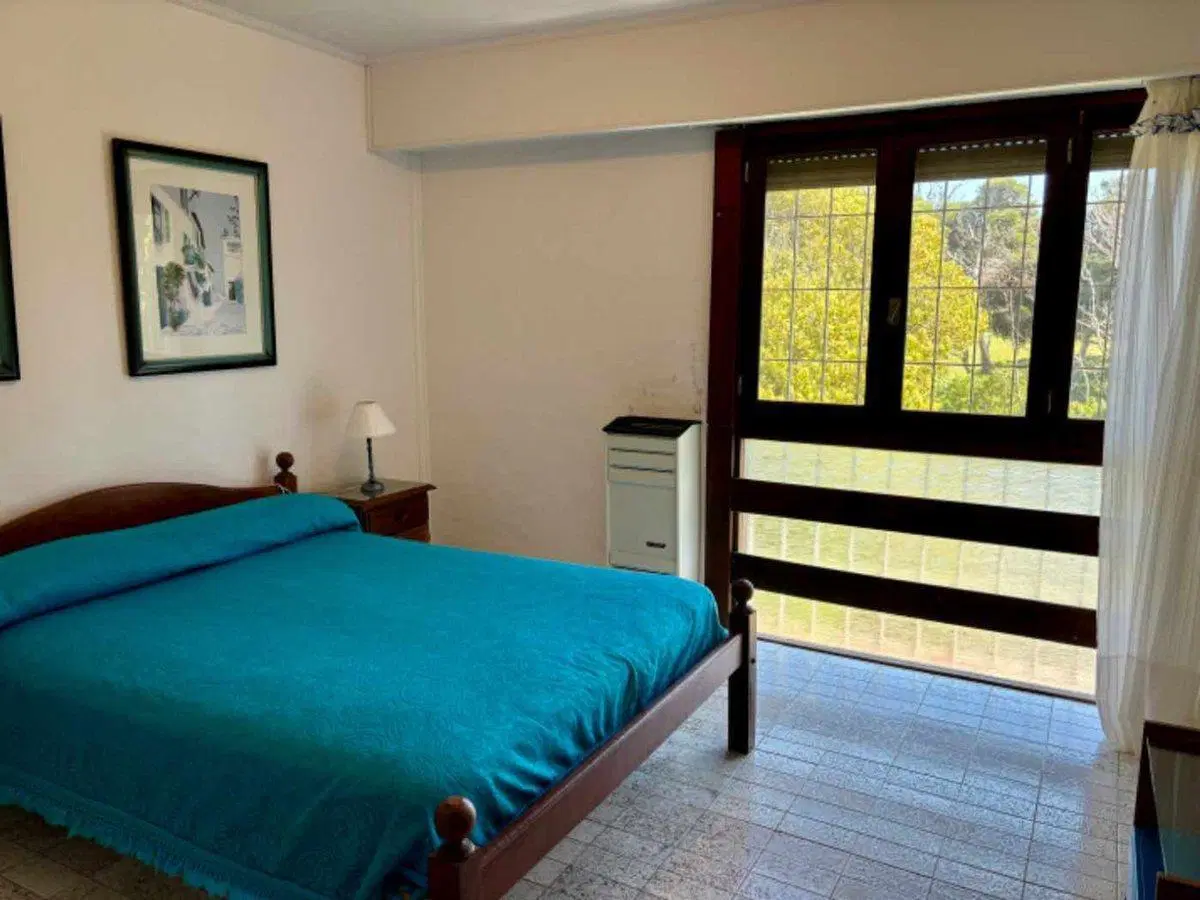 Venta casa y lote contiguo Pinamar cerca del mar 5