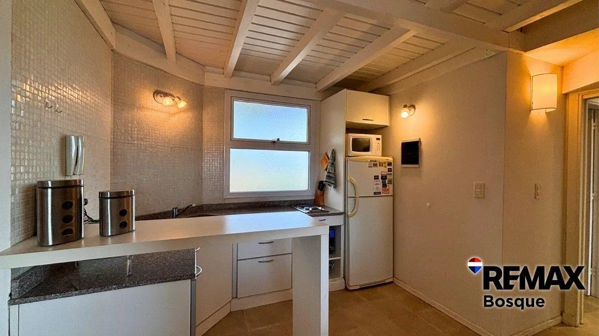 VENTA DEPARTAMENTO PINAMAR 4