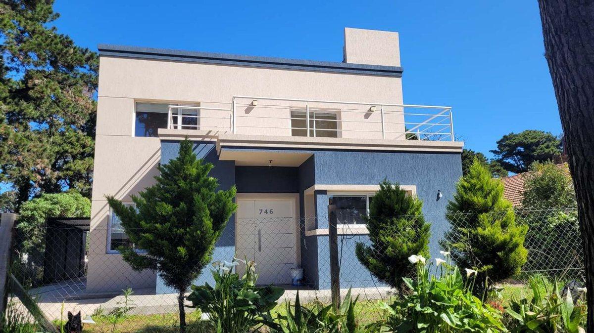 CASA EN VENTA EN OSTENDE
