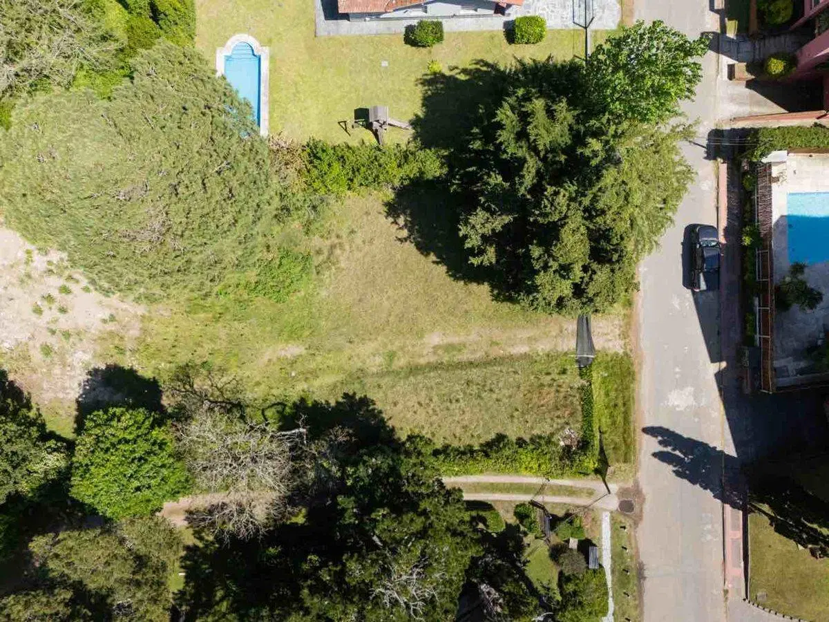 VENTA LOTE MULTIFAMILIAR PINAMAR CENTRO 5