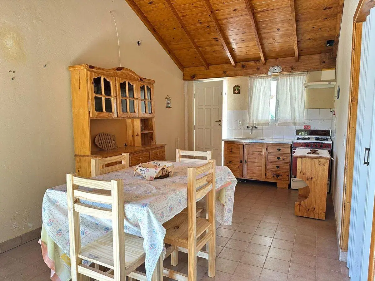 CASA EN LOTE PROPIO VENTA MAR DEL TUYU 5