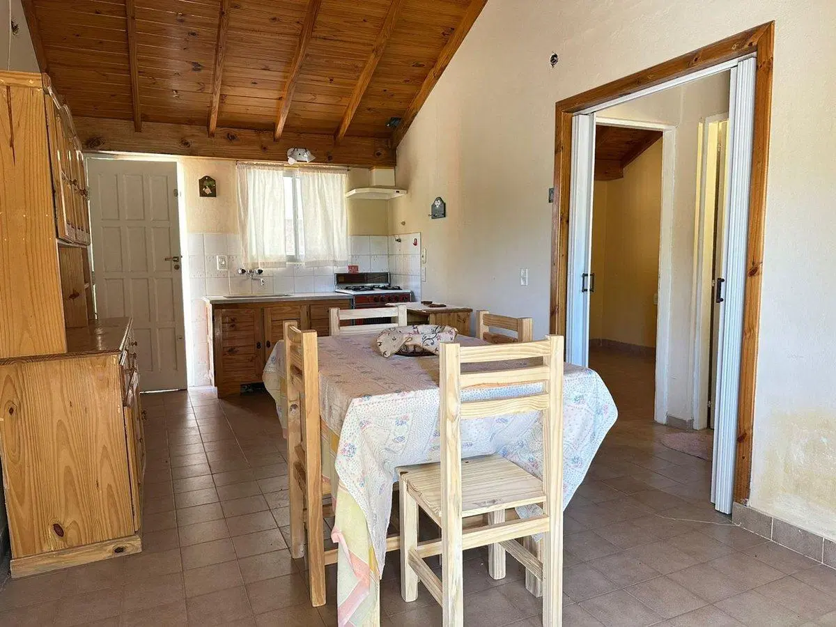 CASA EN LOTE PROPIO VENTA MAR DEL TUYU 3
